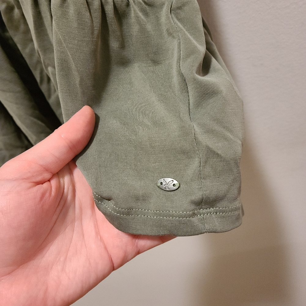 Olive/Sage Green Vneck Tank Top S American Eagle Soft & Sexy Peplum - Picture 16 of 16